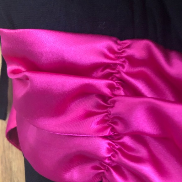 Classy ruffle mini dress - Picture 5 of 6